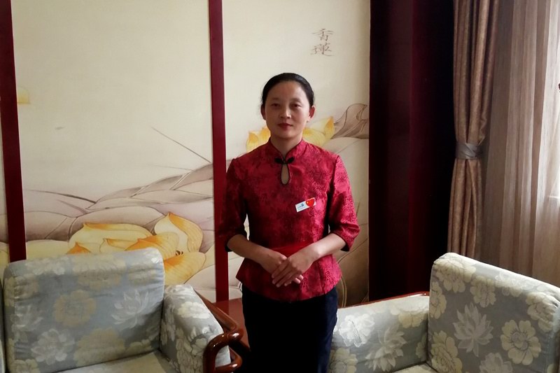致敬，我親愛(ài)的同事——記迪尼斯伊川店客房員工陳華麗