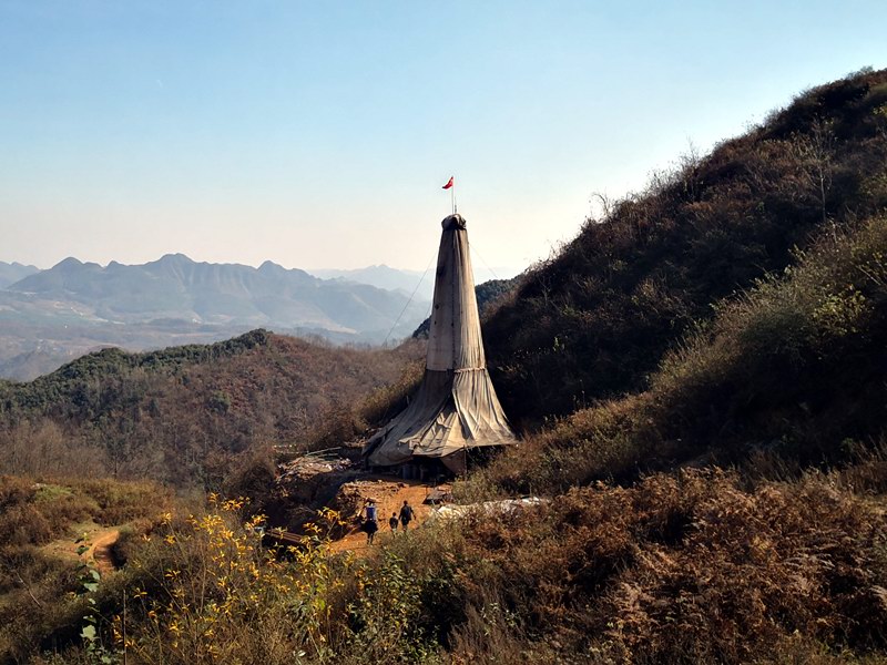 再出發(fā)，亮巖